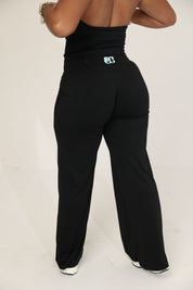 Body Line Straight Pants