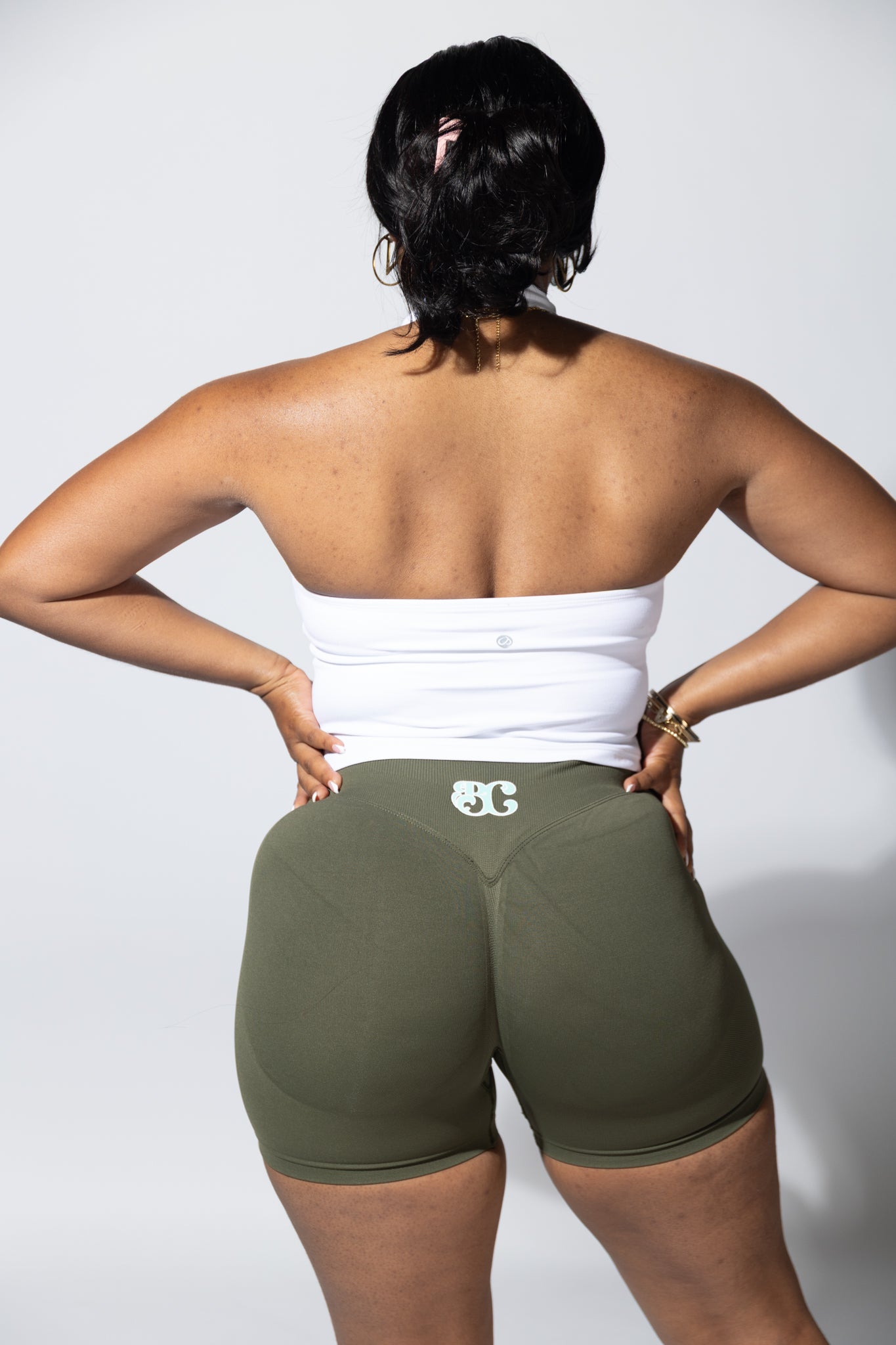 Fav Form Shorts - Olive